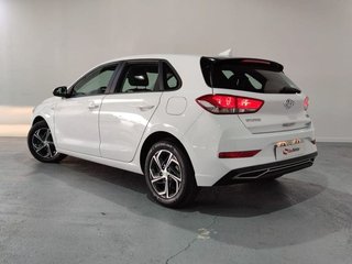 Hyundai i30 1.0 TGDI 48V Klass 88 kW (120 CV)