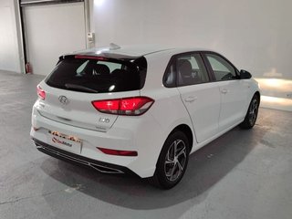 Hyundai i30 1.0 TGDI 48V Klass 88 kW (120 CV)
