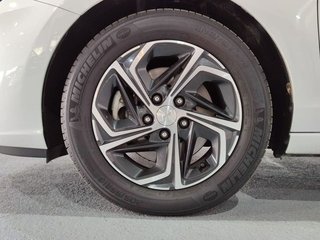 Hyundai i30 1.0 TGDI 48V Klass 88 kW (120 CV)