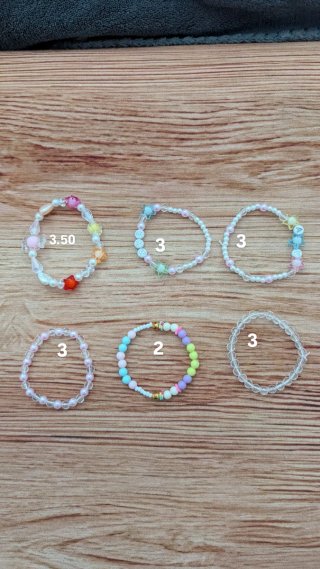Pulseras de cuentas y abalorios