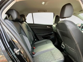 Volkswagen Golf Life 1.5 eTSI 85 kW (116 CV) DSG