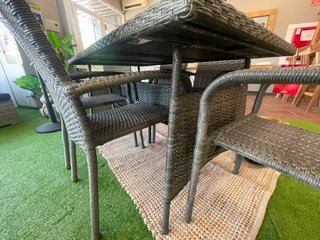 Mesa Comedor Exterior Ratán