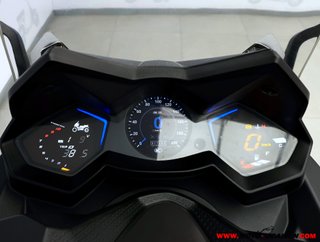 KYMCO AK 550 ¿A2?