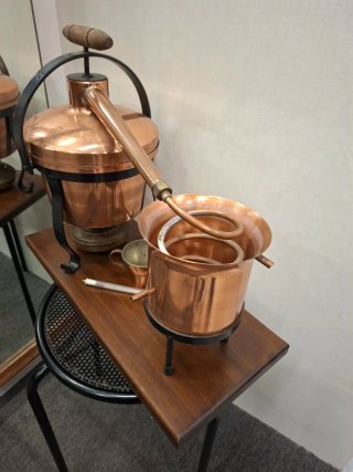 Distillatore per grappa in rame
