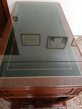 Mesa de despacho madera y cristal