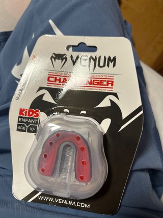 Protector Bucal Venum Challenger Kids Negro/Rojo