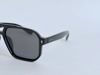 Gafas de Sol Negras y Plateado Polarizadas