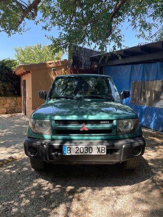 Mitsubishi Montero 2000