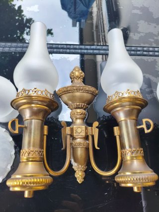 Apliques de Bronce con Tulipas