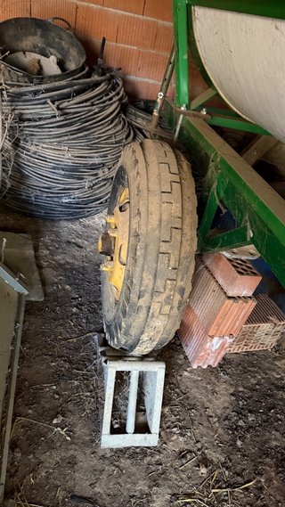 Cuba de agua para tractor