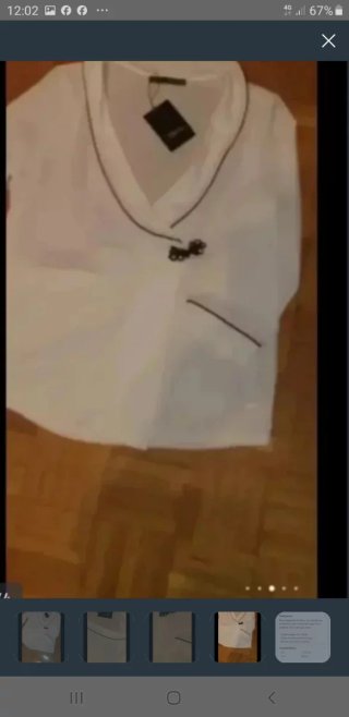 Blusa Sfera Blanca y Negra con etiquetas