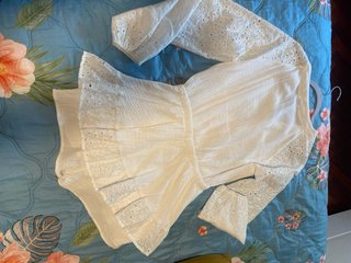 Mono blanco ibicenco con bordados