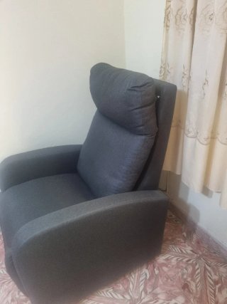 Sillón de descanso eléctrico gris
