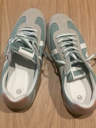 Zapatillas deportivas talla 40