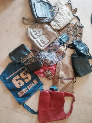 Lote de bolsos todos 22$ TODOS