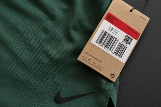 Pantalón corto Nike Dri-Fit training verde talla L