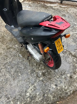 Keeway Scooter CON GOLPE