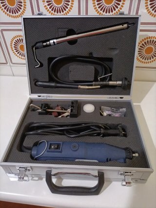 Mini taladro multiherramienta BUDGET BMT 4004