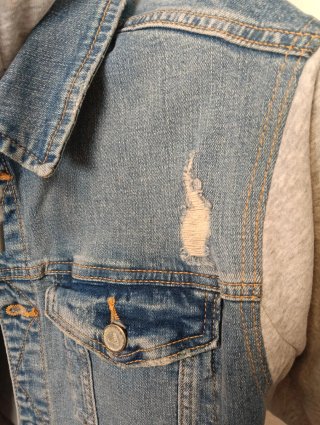 Cazadora vaquera con capucha Talla S