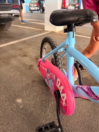 Bicicleta infantil B'TWIN azul y rosa