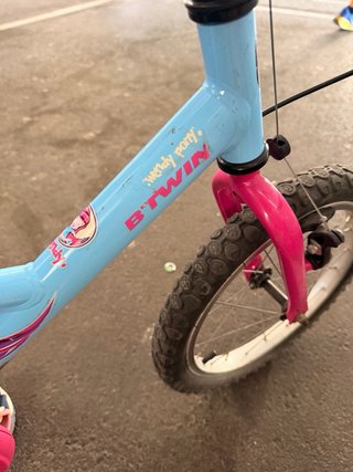 Bicicleta infantil B'TWIN azul y rosa