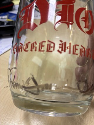 Ronnie James Dio jarra cerveza personal firmada