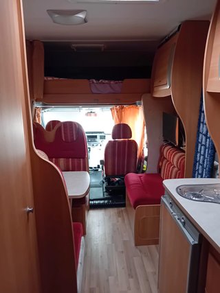 SE VENDE autocaravana Ford Genesis43 motor durato