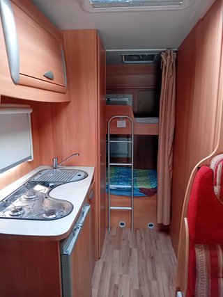 SE VENDE autocaravana Ford Genesis43 motor durato