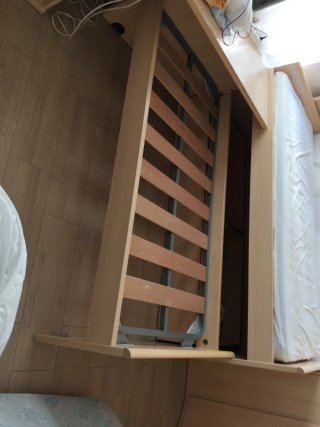 Cama doble con cajones