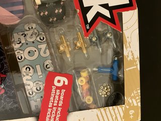 Tech Deck Paris 2024 Olympic Games mini patinetes