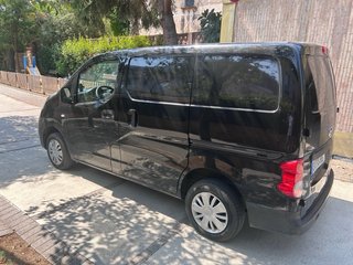 Nissan NV200 2013
