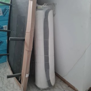 Colchón viscolástico, base, cabecero y almohadas