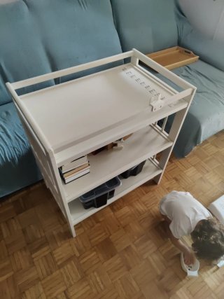 Cambiador de bebé blanco