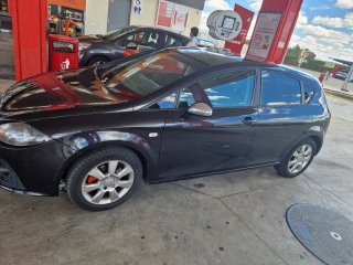SEAT León Negro 250000 quilomtros