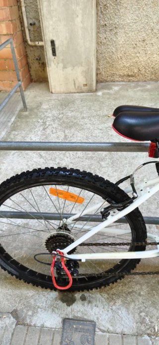 Bicicleta B'TWIN R24