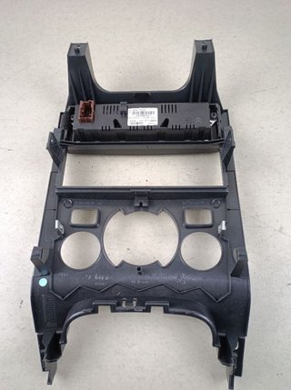 Peugeot 96084 9665989780 / 9685099877 consola 3008