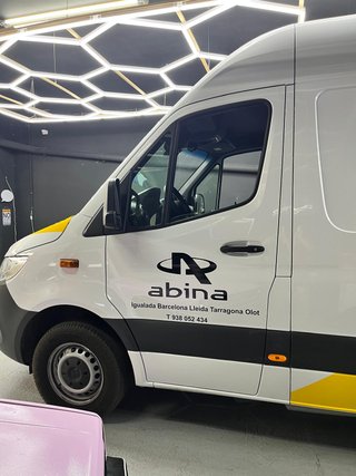 Rotulación de furgonetas personalizado