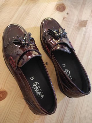 Zapatos Walk & Fly rojos charol
