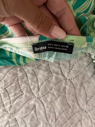 Top halter verde estampado