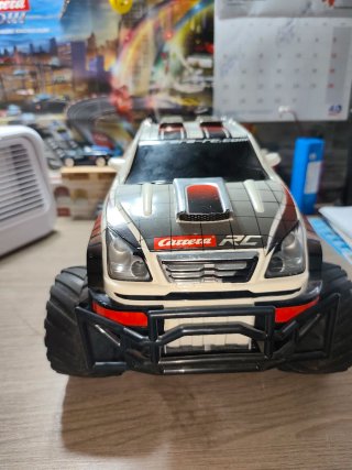 Coche RC Carrera Red Hunter X 2.4GHz Oferta