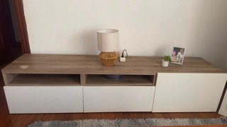 Mesa de salón moderna