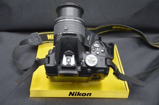Nikon D3300 + Objetivo 18-55mm (24MP)