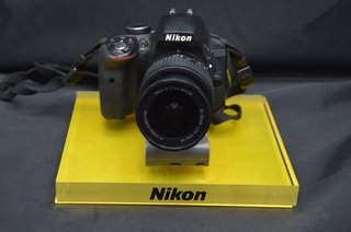 Nikon D3300 + Objetivo 18-55mm (24MP)