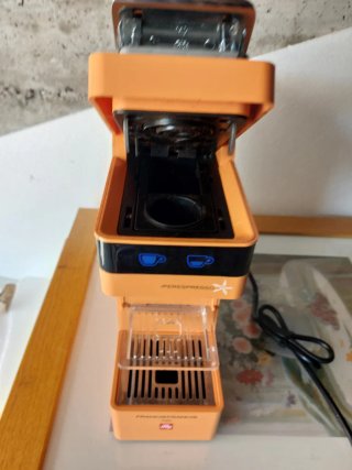 Cafetera Illy Iperespresso Naranja