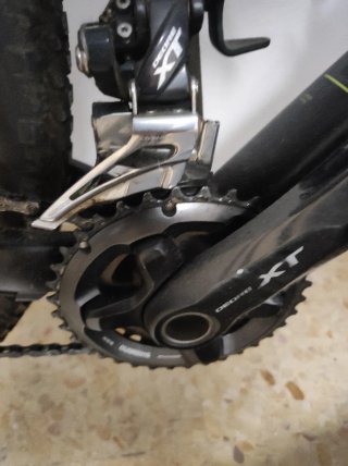 Bicicleta Cube Limited 29 Negra y amarilla