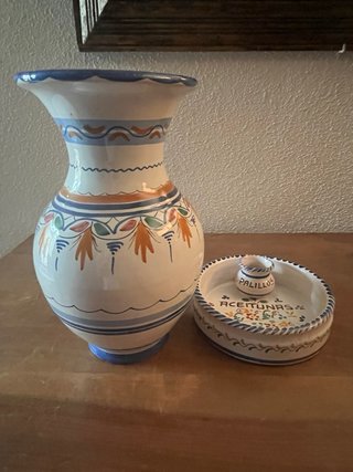 Jarrón de cerámica decorado