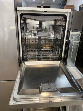 Nevera Samsung, Lavadora Bosch, Lavavajillas Balay