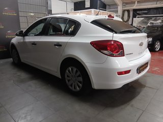 IMPECABLE Chevrolet Cruze 1.6I 2012