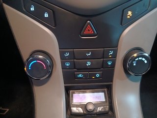 IMPECABLE Chevrolet Cruze 1.6I 2012