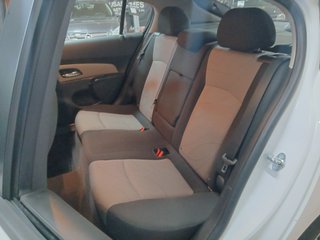 IMPECABLE Chevrolet Cruze 1.6I 2012